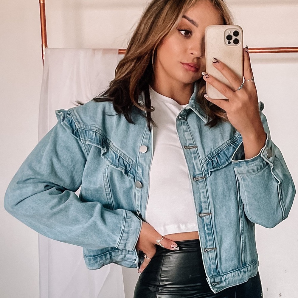 Retro Ruffle Denim Jacket